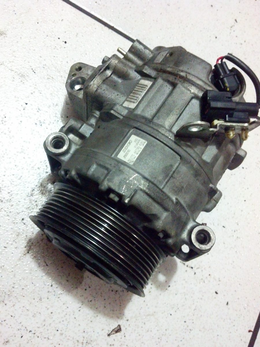 01- COMPRESSOR AR CONDICIONADO LAND ROVER DISCOVERY 3 e4 2007 em DIANTE marca DENSO